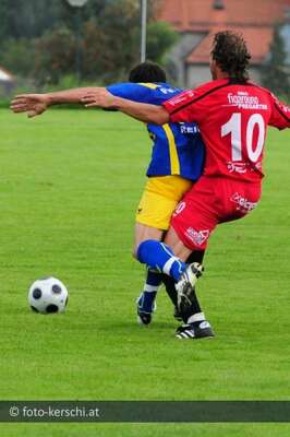 Fußball  St. Oswald/Fr. gegen Pregarten kerschi_20090823_fuball_oswald_pregarten_21.jpg