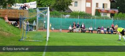 Fußball  St. Oswald/Fr. gegen Pregarten kerschi_20090823_fuball_oswald_pregarten_30.jpg