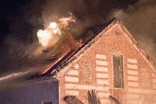 Brand greift von Schuppen auf Wohnhaus über foke_20170518_020621.jpg