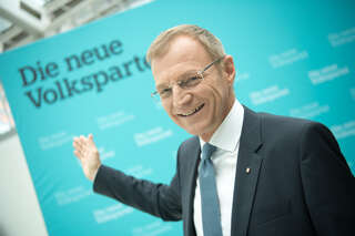 ÖVP wählt Sebastian Kurz offiziell zum Parteichef foke_20170701_115828.jpg