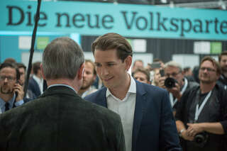 ÖVP wählt Sebastian Kurz offiziell zum Parteichef foke_20170701_121438.jpg