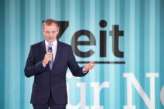 ÖVP wählt Sebastian Kurz offiziell zum Parteichef foke_20170701_125753.jpg