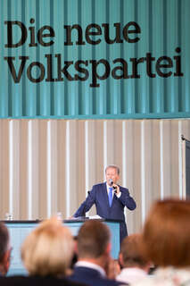 ÖVP wählt Sebastian Kurz offiziell zum Parteichef foke_20170701_131025.jpg
