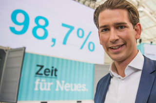 ÖVP wählt Sebastian Kurz offiziell zum Parteichef foke_20170701_152131-2.jpg