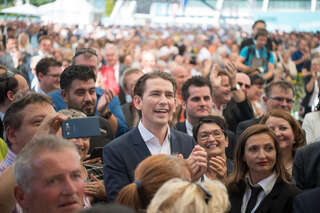 ÖVP wählt Sebastian Kurz offiziell zum Parteichef foke_20170701_154613.jpg