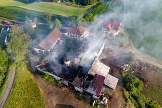 Großbrand auf Bauernhof in Lohnsburg foke_20170709_063449.jpg