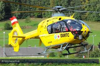 Interner Notfall - Hubschrauberlandung mitten im Ort ker_2758.jpg