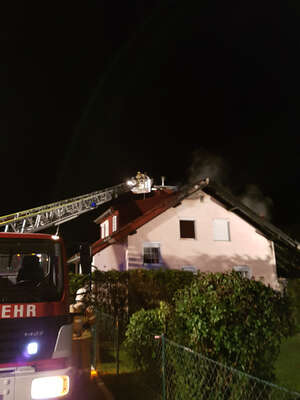 Einfamilienhaus geriet in Brand foke_20170914_042433.jpg