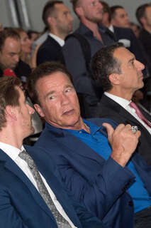 Arnold Schwarzenegger bei Eröffnung von Kreisel Electric foke_20170919_195620.jpg