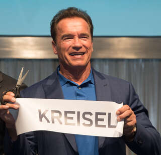 Arnold Schwarzenegger bei Eröffnung von Kreisel Electric foke_20170919_195822.jpg