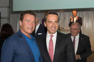 Arnold Schwarzenegger bei Eröffnung von Kreisel Electric foke_20170919_195915.jpg
