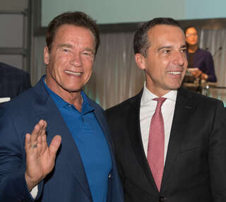 Arnold Schwarzenegger bei Eröffnung von Kreisel Electric foke_20170919_195922.jpg