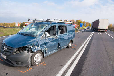 Verkehrsunfall im Bereich der Autobahnauffahrt in Asten foke_20171031_092018.jpg