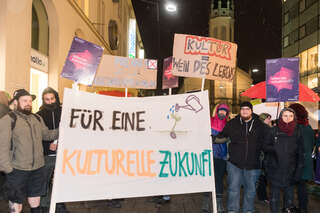 Unterschriftenübergabe und Demo in Linz foke_20171204_165613.jpg