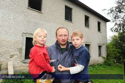 Dreijähriger spielte mit Feuerzeug - Brand in Lasberg foto-kerschi_brand_lasberg-19.jpg