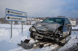 Verkehrsunfall auf Schneefahrbahn – 4 Personen ins Krankenhaus eingeliefert foke_20180117_142738.jpg