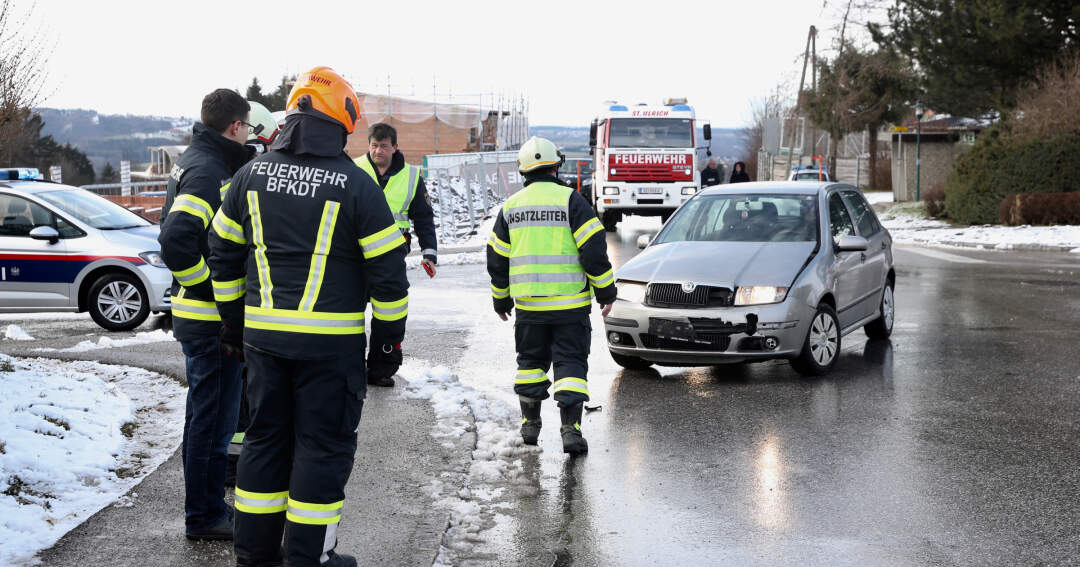 Titelbild: Zwei Verletzte bei Verkehrsunfall in St. Ulrich