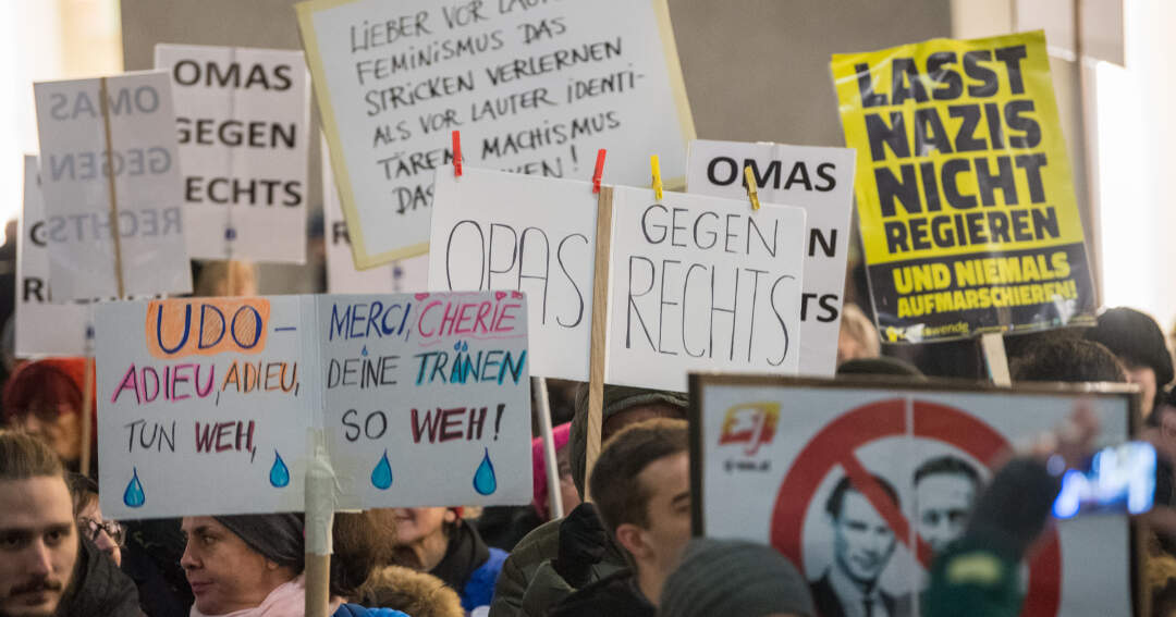 Titelbild: Demonstration durch Linzer Innenstadt