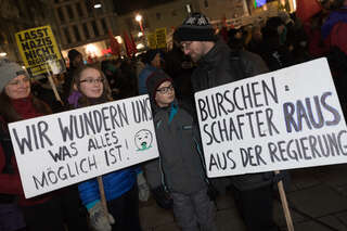 Demonstration durch Linzer Innenstadt foke_20180203_181711.jpg