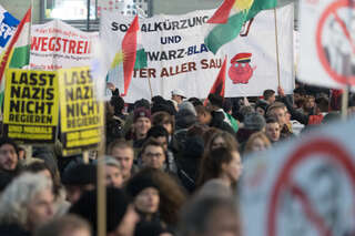 Demonstration durch Linzer Innenstadt foke_20180203_182015.jpg