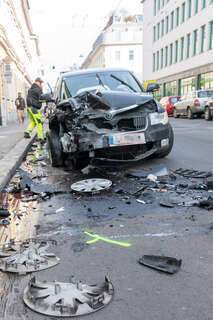 Zwei Verletzte - Pkw rammte Auto in der Mozartstraße foke_20180215_141549_01.jpg