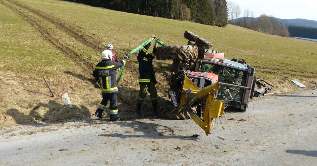 Titelbild: Traktorunfall in Sankt Oswald bei Freistadt