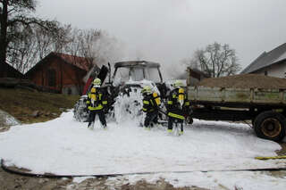 Brand eines Traktors in Gröming Traktorbrand_01.jpg