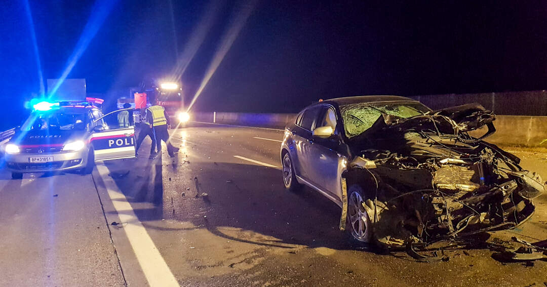 Titelbild: Tödlicher Verkehrsunfall auf der Westautobahn bei Amstetten