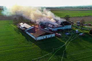 Großbrand im Bezirk Perg - Bauernhof stand in Vollbrand foke_20180407_173334.jpg