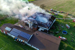 Großbrand im Bezirk Perg - Bauernhof stand in Vollbrand foke_20180407_173455.jpg