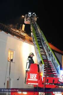 Brand vernichtet Wohnung von Familie foto-kerschi_20091208_band-weichstetten_24.jpg