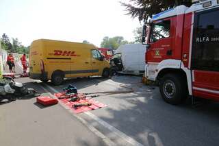 Zwei Lenker bei Verkehrsunfall in Ottensheim eingeklemmt VU_Ottensheim_20180503_Kastner_05.jpg