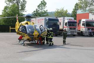 Zwei Lenker bei Verkehrsunfall in Ottensheim eingeklemmt VU_Ottensheim_20180503_Kastner_09.jpg
