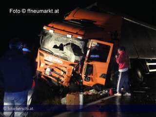 Tödlicher Verkehrsunfall im Mühlviertel ff-neumarkt_20091211_vu310_05.jpg
