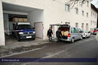 Mordalarm in Linz: Ehepaar tot aufgefunden foto-kerschi_20091217_mord_und_selbstmord_in_linz-_33.jpg