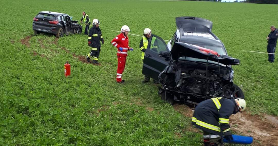 Titelbild: Verkehrsunfall in Schiedlberg