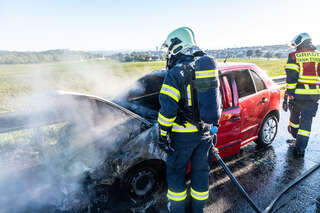Fahrzeugbrand auf der Westautobahn bei Enns foke_20180930_083553.jpg