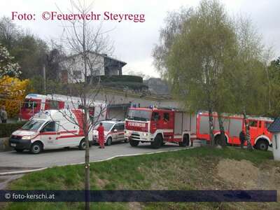 Wohnhausbrand: Ein Toter bei Brand in Steyregg 9.jpg