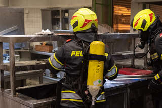 Küchenbrand bei einer Tankstelle foke_20181210_201548.jpg