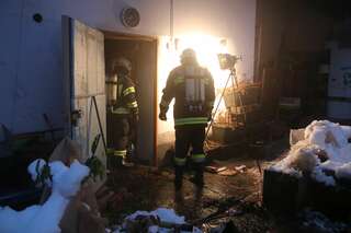 Hausbewohnerin bei Brand gerettet WohnhausBrand20181217_05.jpg