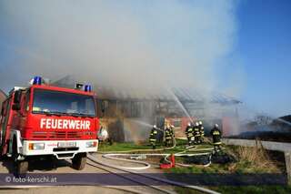 Großbrand auf Bauernhof: Landwirt verstorben foto-kerschi_17-04-2010_brand_bauernhaus_07.jpg