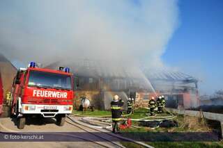 Großbrand auf Bauernhof: Landwirt verstorben foto-kerschi_17-04-2010_brand_bauernhaus_08.jpg