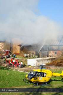 Großbrand auf Bauernhof: Landwirt verstorben foto-kerschi_17-04-2010_brand_bauernhaus_12.jpg