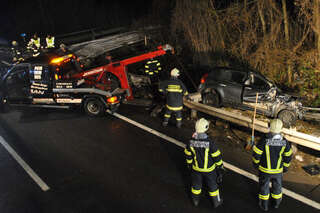 Schlierbach: Verkehrsunfall Eingeklemmte Person E181202110_05.jpg