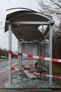 Straßenbahnhaltestelle zerstört foke_20190101_094506.jpg