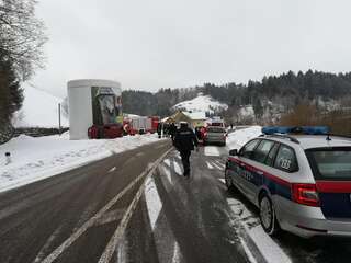 Verkehrsunfall in Pierbach 2.jpg