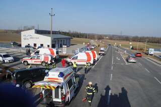 Verkehrsunfall - B141 in Rottenbach E190201718_05.jpg
