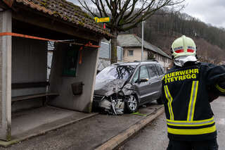 Verkehrsunfall auf der Pleschinger Straße FOKE_2019030116485303_035.jpg