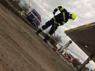 Defekt an Zapfsäule sorgt für Feuerwehreinsatz 6.jpg