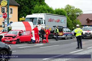 Rettungshubschraubereinsatz nach Verkehrsunfall verkehrsunfall_021.jpg